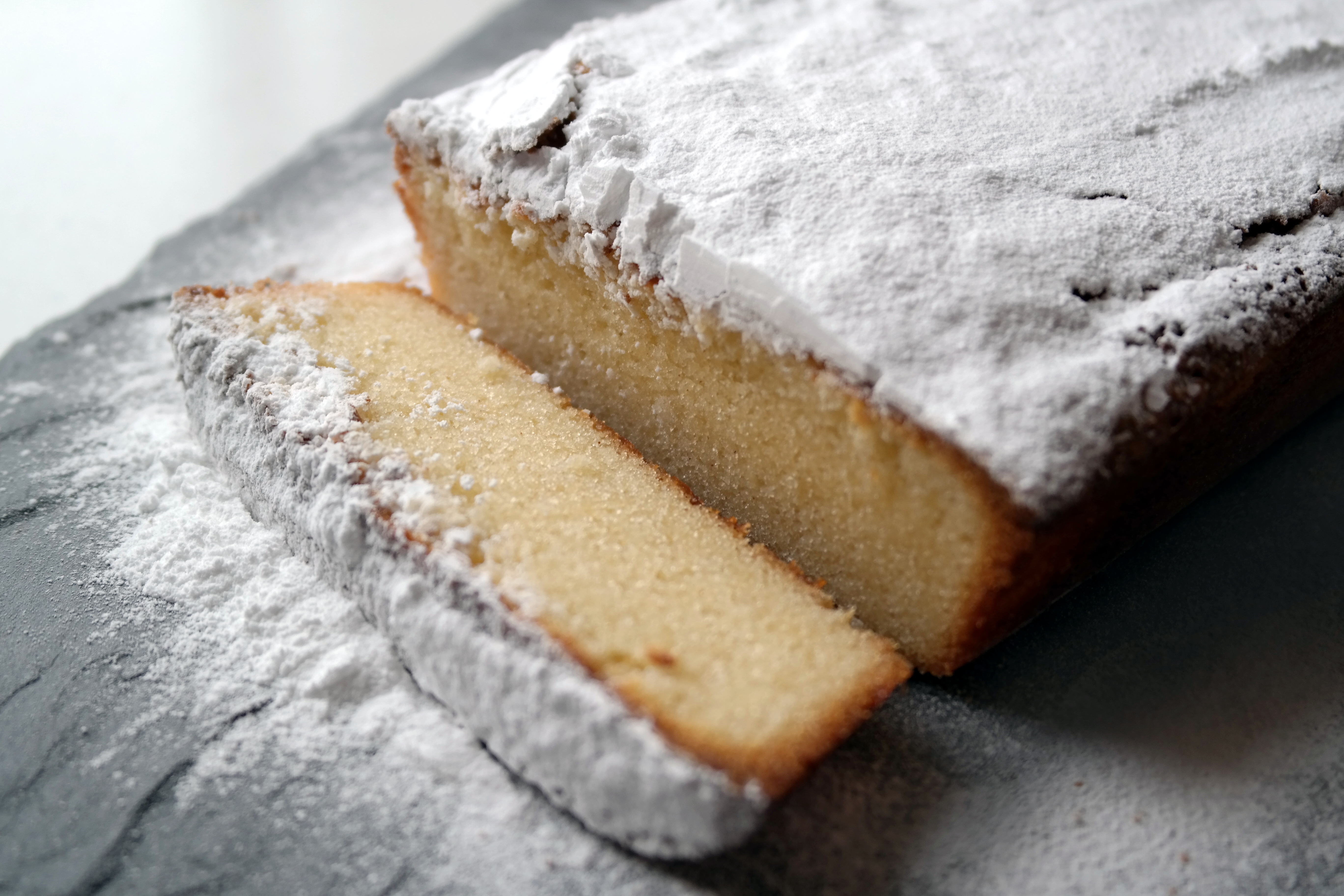 https://www.bakingbar.co.uk/wp-content/uploads/2015/06/SwedishAlmondCake11.jpg