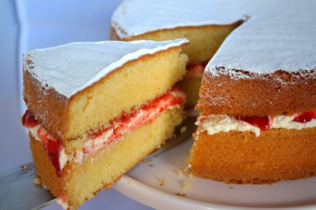 VictoriaSponge6